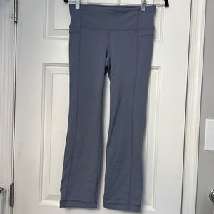 Athleta kick cropped leggings/yoga pants